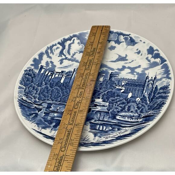 Johnson Bros Windsor Castle 10" Collector's Plate Blue White - Picture 6 of 7